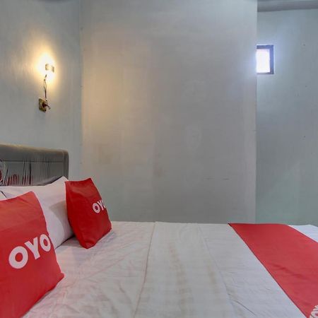 Capital O 91690 Moza Guest House Klaten Dış mekan fotoğraf