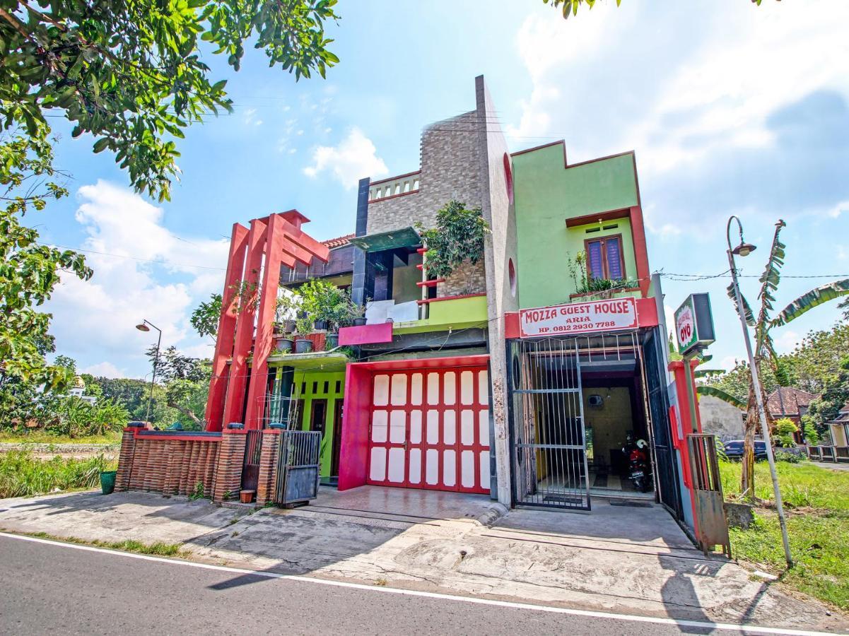 Capital O 91690 Moza Guest House Klaten Dış mekan fotoğraf