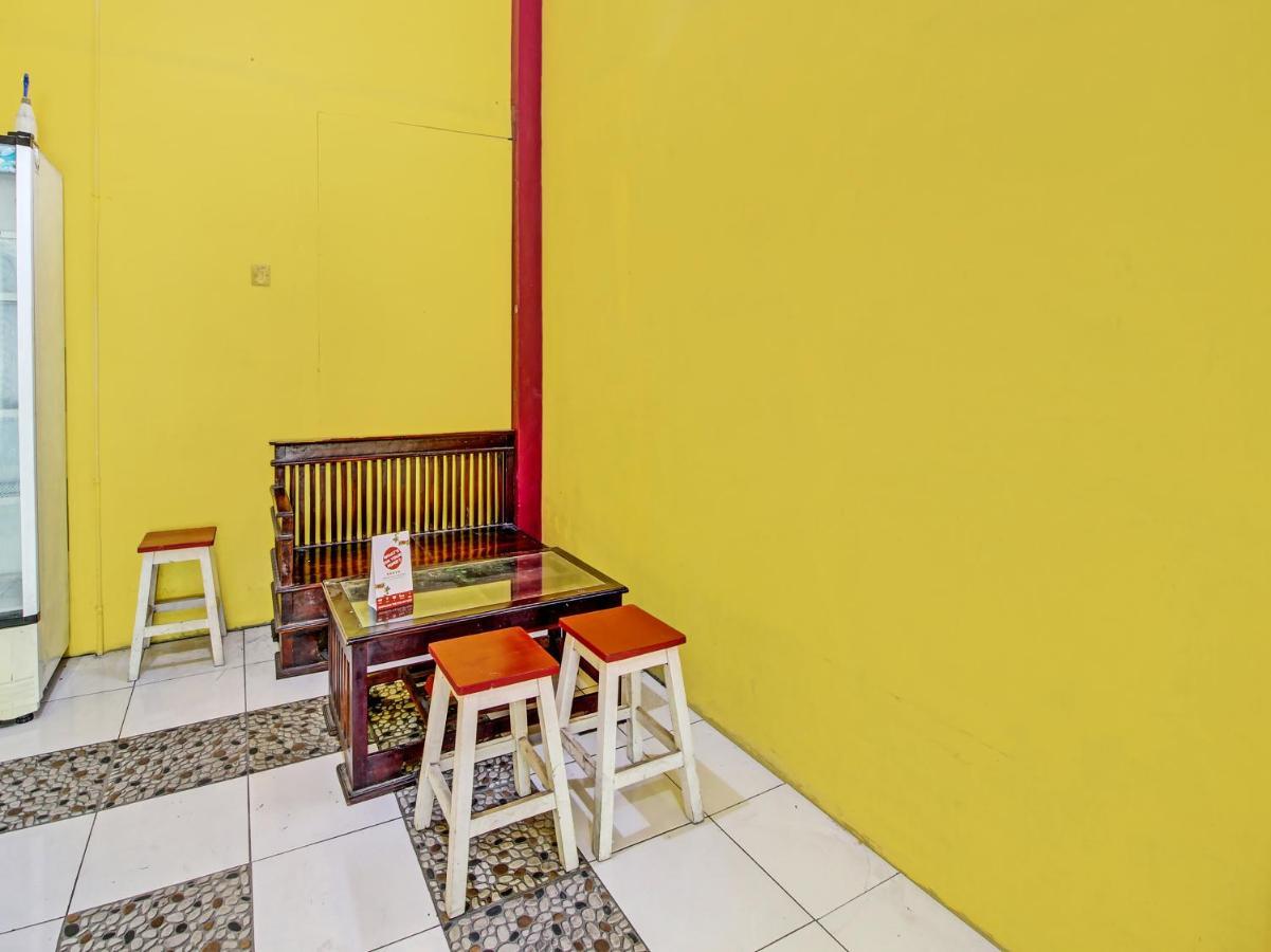 Capital O 91690 Moza Guest House Klaten Dış mekan fotoğraf