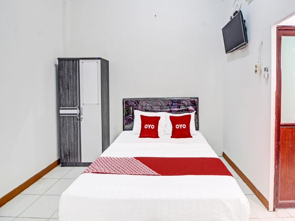 Capital O 91690 Moza Guest House Klaten Dış mekan fotoğraf